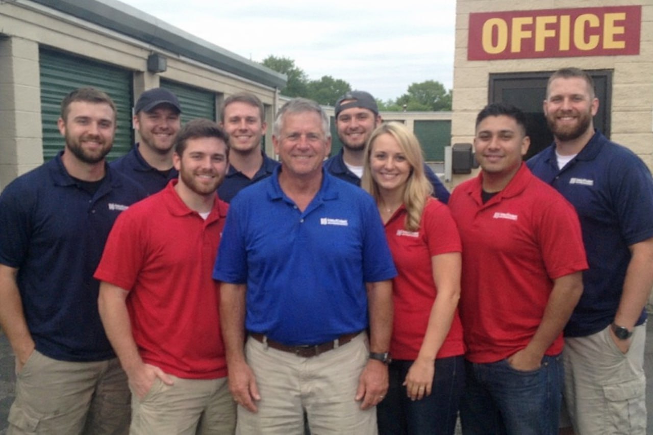 Water damage restoration professionals in Berwyn, IL